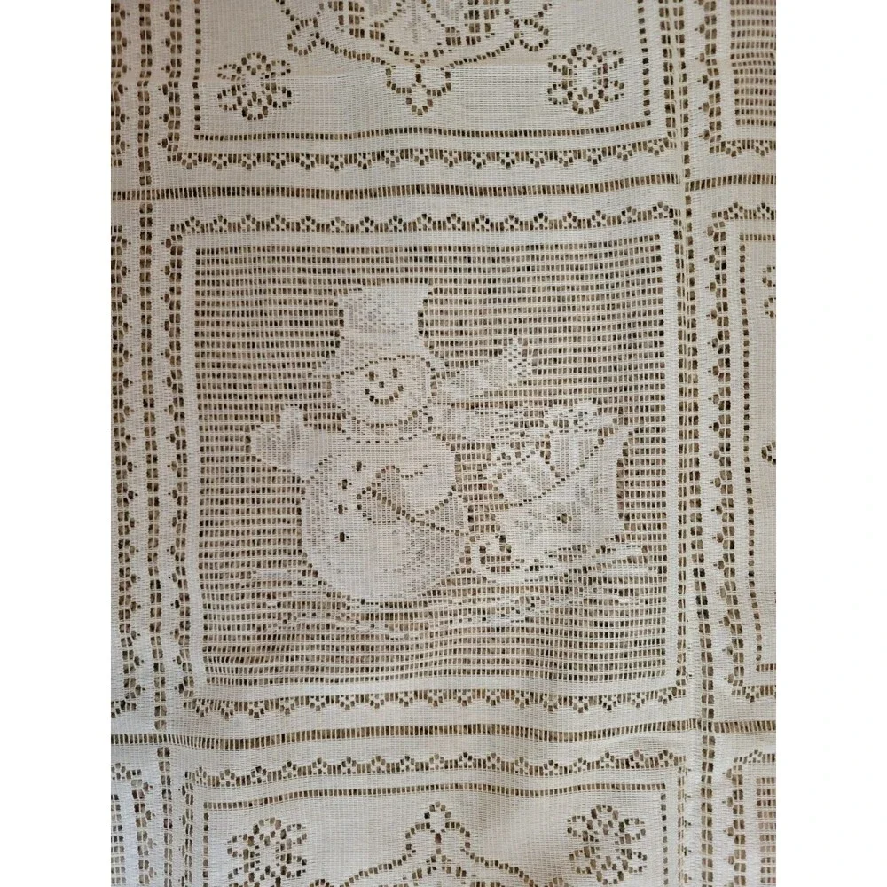 Vintage Artex Lace Winter Scene Obling 60x90 Tablecloth Ivory Christmas